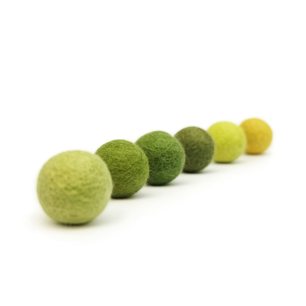 Palline di feltro MATCHA MIX in gradazione di colore dal verde al giallo